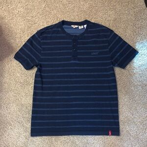 Levi's Men's Dark Blue Striped Button Down Cotton T-Shirt